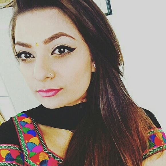 Profile Picture of Inderjit Kaur (@inderjitkaur13) on Poshmark