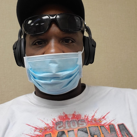 Profile Picture of Troy Davidson (@shmoo81) on Poshmark