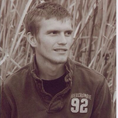 Profile Picture of Larry Collins Jr (@42Classof2011) on Twitter