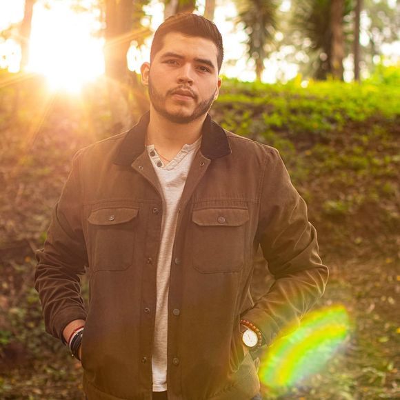 Kevin obed Paz - Poshmark Profile Picture of Kevin obed Paz (@kpazf) on Poshmark