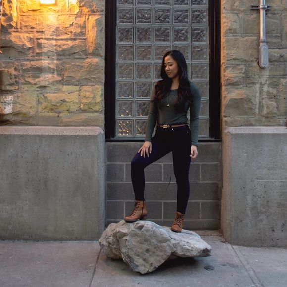 Profile Picture of Jaymee Sison (@jsisonluvsu) on Poshmark