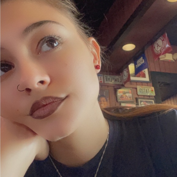 Profile Picture of Rachel Saffold (@rachelsaffold) on Poshmark