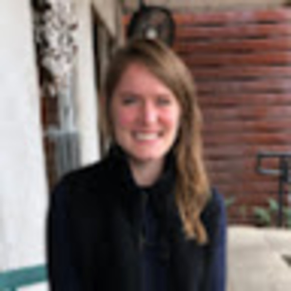 Profile Picture of Stephanie Vanicek (@s_vanicek) on Poshmark