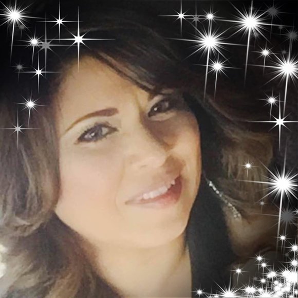 Profile Picture of Nagla Mettias (@naglamettias) on Poshmark