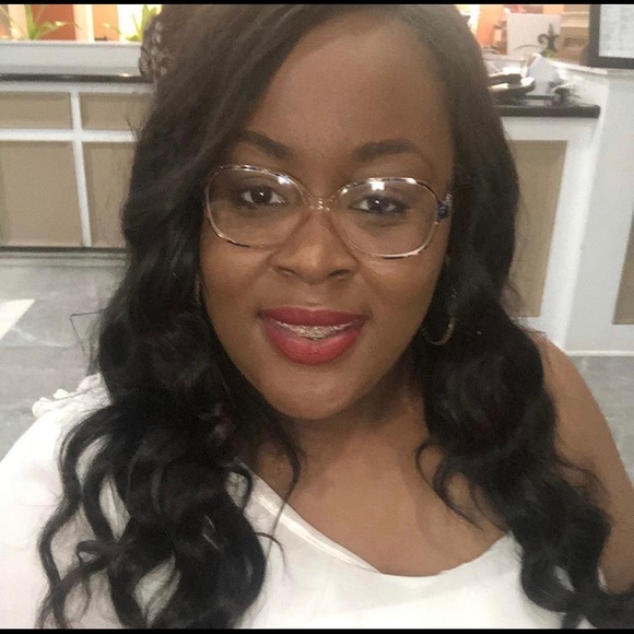 Profile Picture of Camille Edwards (@camillee2020) on Poshmark