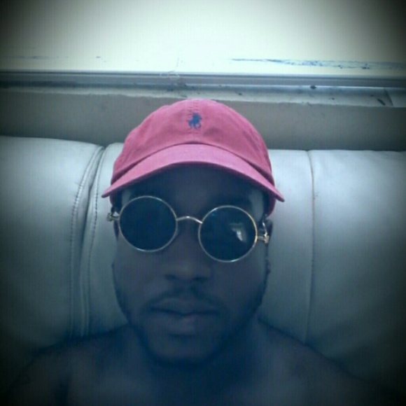 Profile Picture of Dexter Gordon (@dexterg156) on Poshmark