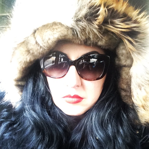 Profile Picture of Deanna Drenik (@gileragirl) on Poshmark