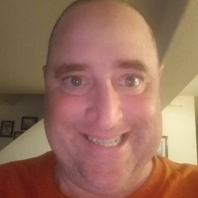 Profile Picture of Ron Vaughn (@RonVaug27892819) on Twitter