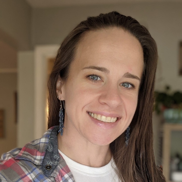 Devon Roulette - Poshmark Profile Picture of Devon Roulette (@drouley) on Poshmark