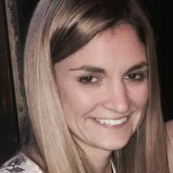 Profile Picture of Hayley Birner (@hbirner) on Poshmark