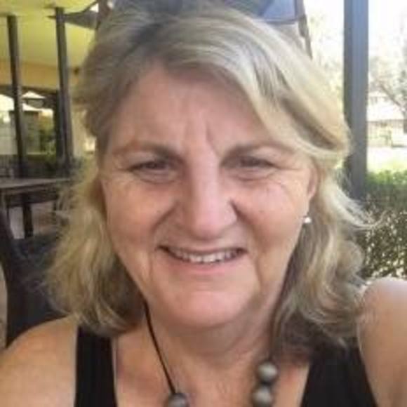 Profile Picture of Edith Cooke (@wecooke) on Poshmark