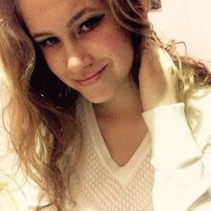 Profile Picture of Júlia Van Der Sand (@Juhvandersand) on Twitter