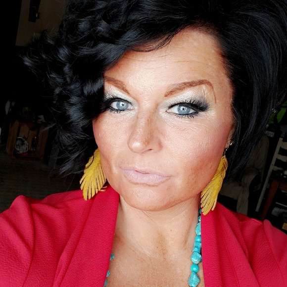 Profile Picture of Shawna Hetrick (@sahetrick21) on Poshmark