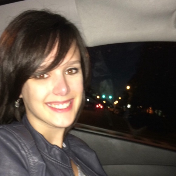Profile Picture of Monica Christiansen (@mchristiansen77) on Poshmark