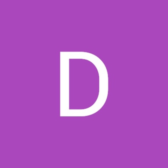 Profile Picture of Diane Stolfi (@dianemary1952) on Poshmark