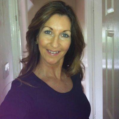 Profile Picture of Jo Warren (@jowarren93) on Twitter