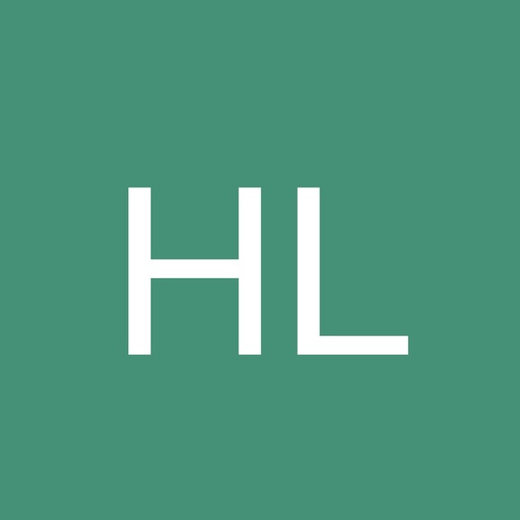 Profile Picture of Hsinyun Liu (@twinbeetwo) on Poshmark