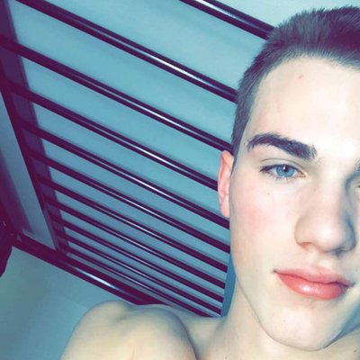 Profile Picture of Mark Renton (@Rark_Menton) on Twitter