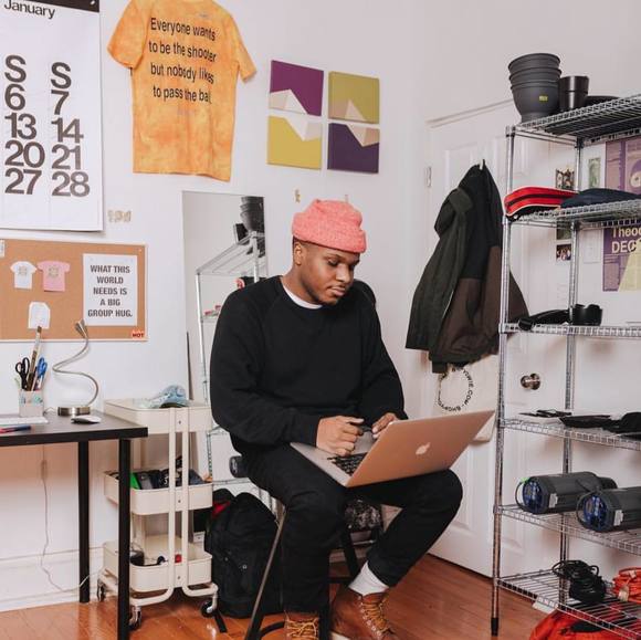 Profile Picture of Frederick Scott (@frshfrd) on Poshmark