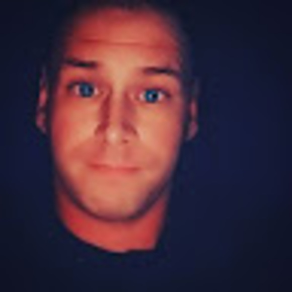 Profile Picture of Nicholas Timmons (@ntimmons86) on Poshmark