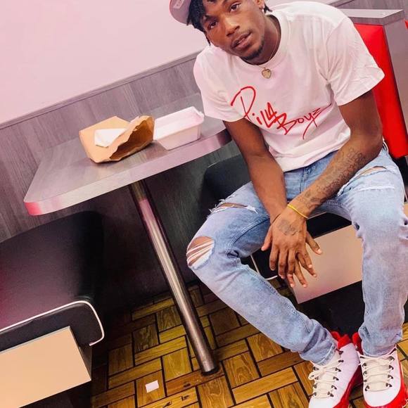 Profile Picture of Yts Cinco (@litpgg5) on Poshmark