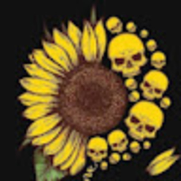 Profile Picture of Sami Kronberger (@samikaye619) on Poshmark