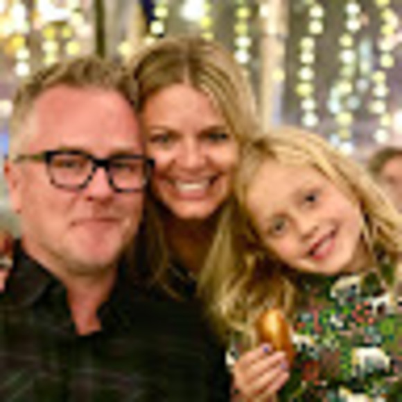 Profile Picture of Jason Dellinger (@ticklepimger) on Poshmark