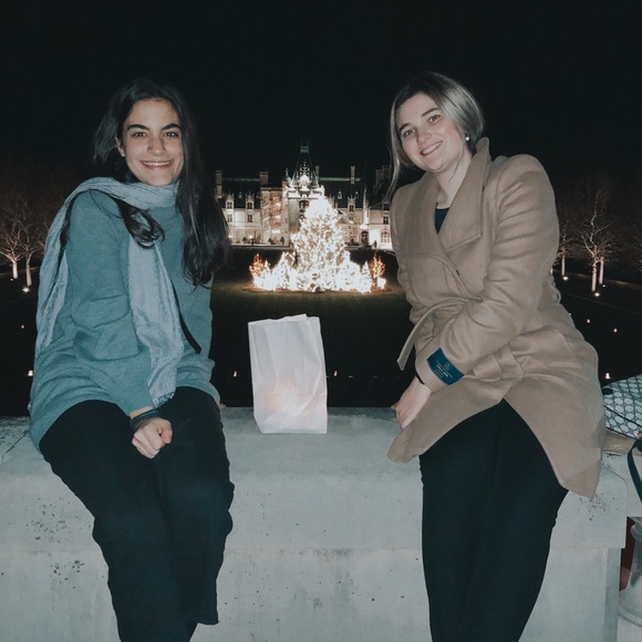 Profile Picture of Hailey Armstrong (@hailsarmstrong) on Poshmark