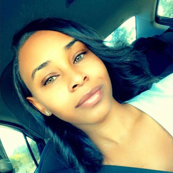 Profile Picture of Chaye Vaden (@chaye) on Poshmark