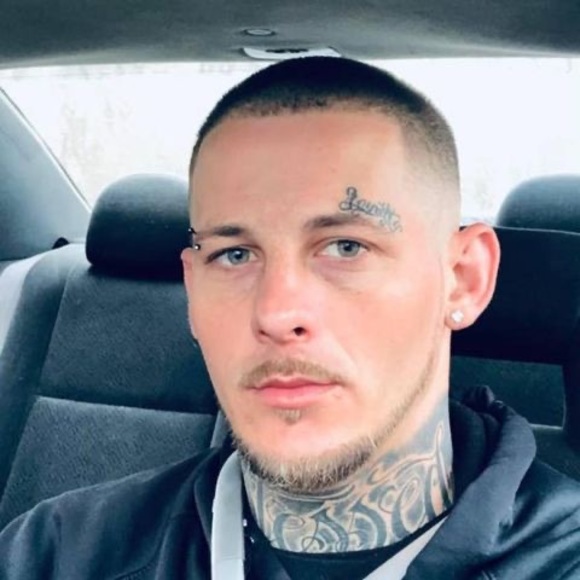 Profile Picture of Kevin Surrano (@surrano2218) on Poshmark