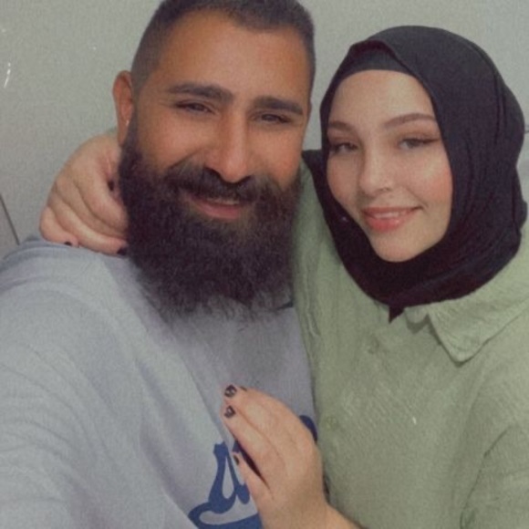 Profile Picture of Hassan Hassanzadeh (@hhassanzadeh) on Poshmark