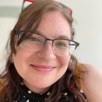 Profile Picture of Lisa-Marie Ferla (@lastyearsgirl_) on Twitter