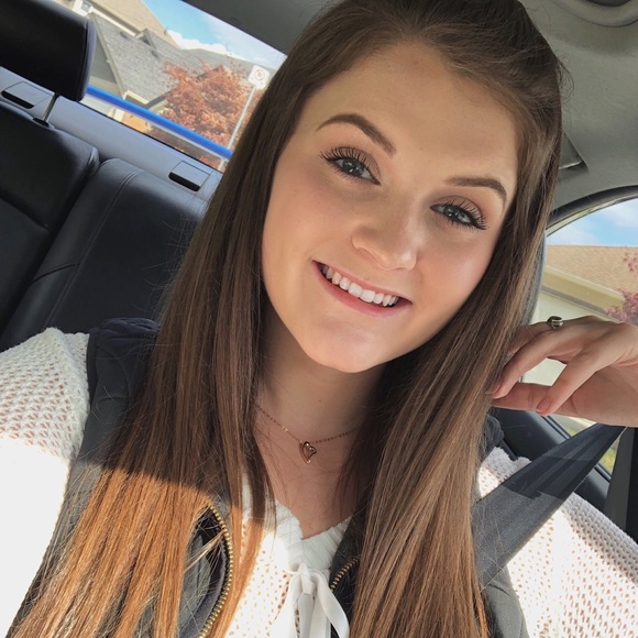 Profile Picture of Meghan Libby (@meghan_libby) on Poshmark