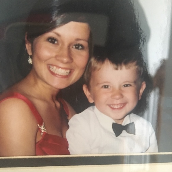 Profile Picture of Edwin Lindamood (@edwin_007) on Poshmark