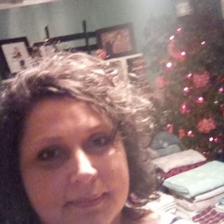 Profile Picture of Amanda Bohler Locklear (@amanda.b.locklear) on Facebook