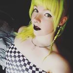 Profile Picture of June Bee 🐝 (@junebeesinjanuary) on Instagram