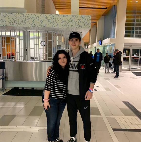 Profile Picture of Deanna Kozera (@deanna20_10) on Poshmark