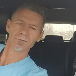 Profile Picture of George Holló (@hollo.george) on Instagram