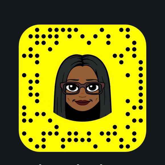 Profile Picture of Denesha Drigo (@denesha131995) on Poshmark