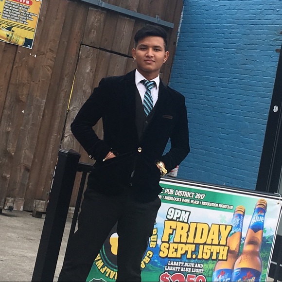 Profile Picture of Raj Acharya (@asmitabasnet20) on Poshmark