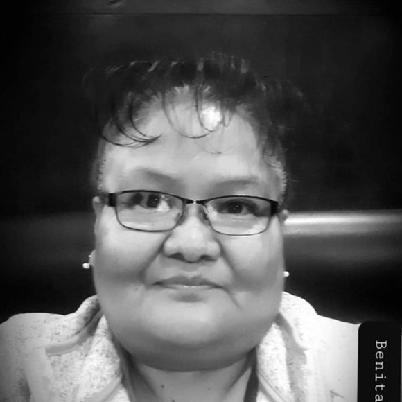 Profile Picture of Benita Cosay (@benitacosay24) on Poshmark