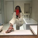 Profile Picture of Holly Cohen (@hollymtl) on Instagram