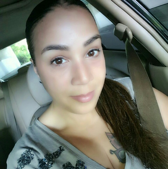 Profile Picture of Joanne Gugel (@ms_jojo73) on Poshmark