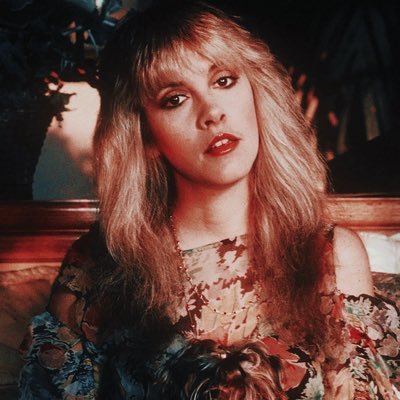 Profile Picture of Stevie Nicks Lyrics Bot (@PhillyNicks) on Twitter