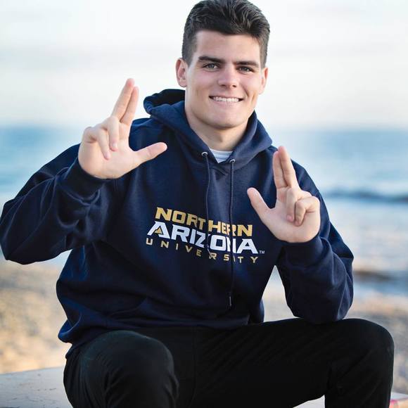 Profile Picture of Carley Westerberg (@c_westerberg) on Poshmark