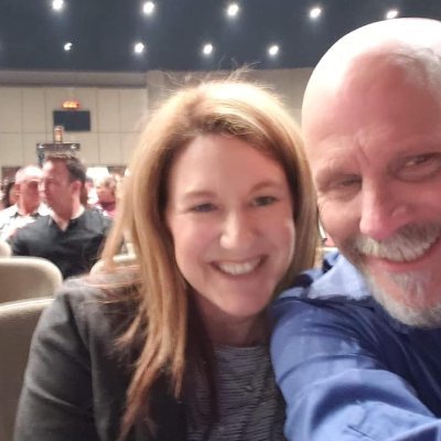 Profile Picture of Robin Vestal (@Rwoodall13) on Twitter