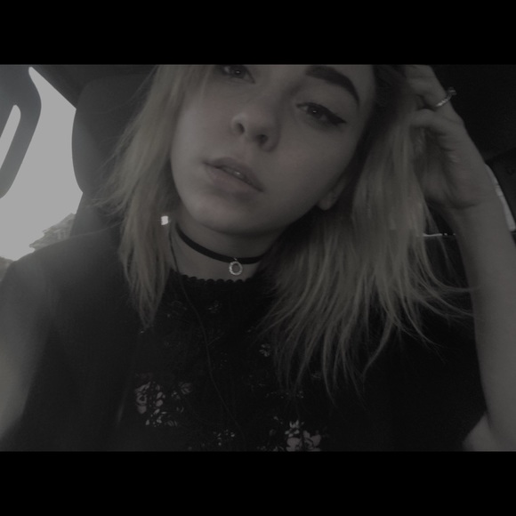 Profile Picture of Grace Seberson (@gracesebes) on Poshmark