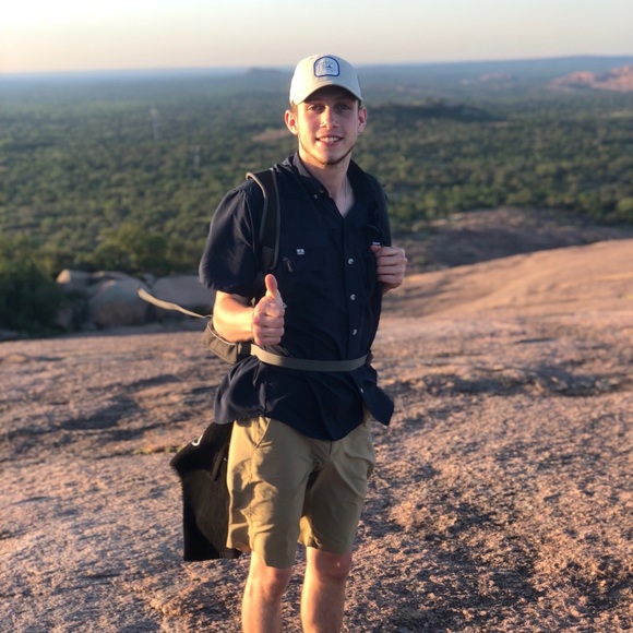 Profile Picture of Chris Kocurek (@chris424811) on Poshmark