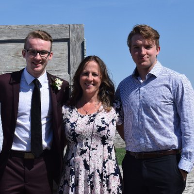 Profile Picture of Cindy Clements Engel (@mama_engel) on Twitter