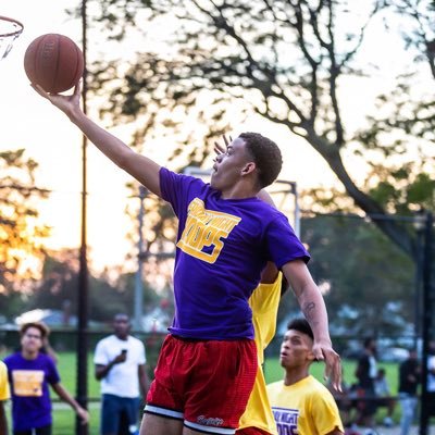 Profile Picture of Aaron Davis (@iam_aarondavis) on Twitter